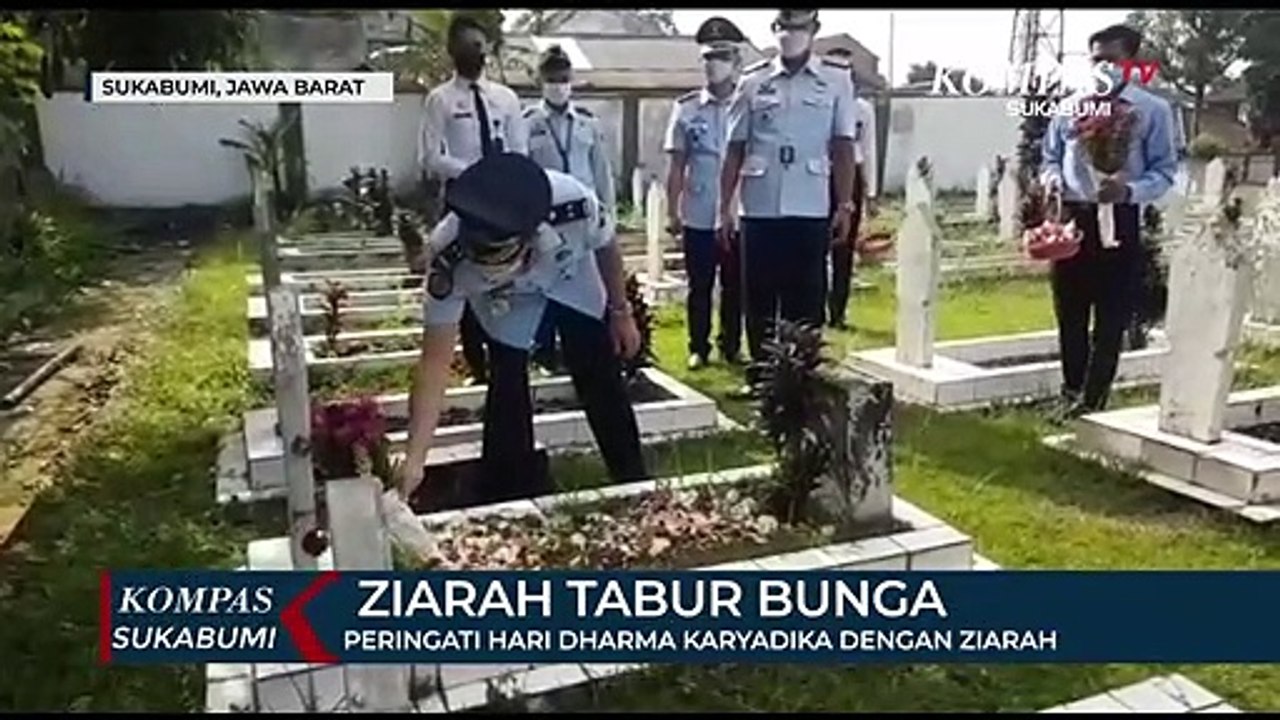 Peringati Hari Dharma Karyadika Dengan Ziarah