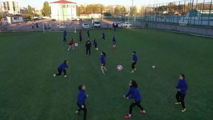 Gazi Lisesi, Kadınlar Futbol 2. Ligi'ne şampiyonluk parolasıyla hazırlanıyor