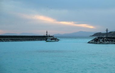 Su altı fotoğrafçıları ve filmcileri, "Van Gölü'nün peribacaları"nı görüntüledi