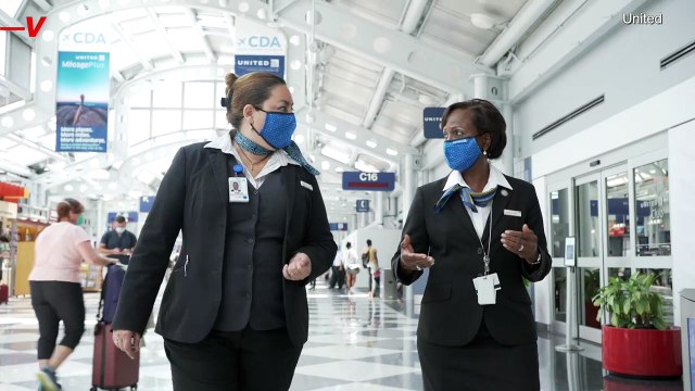 Unvaccinated Pilots Cost United Airlines $3 Million A Month