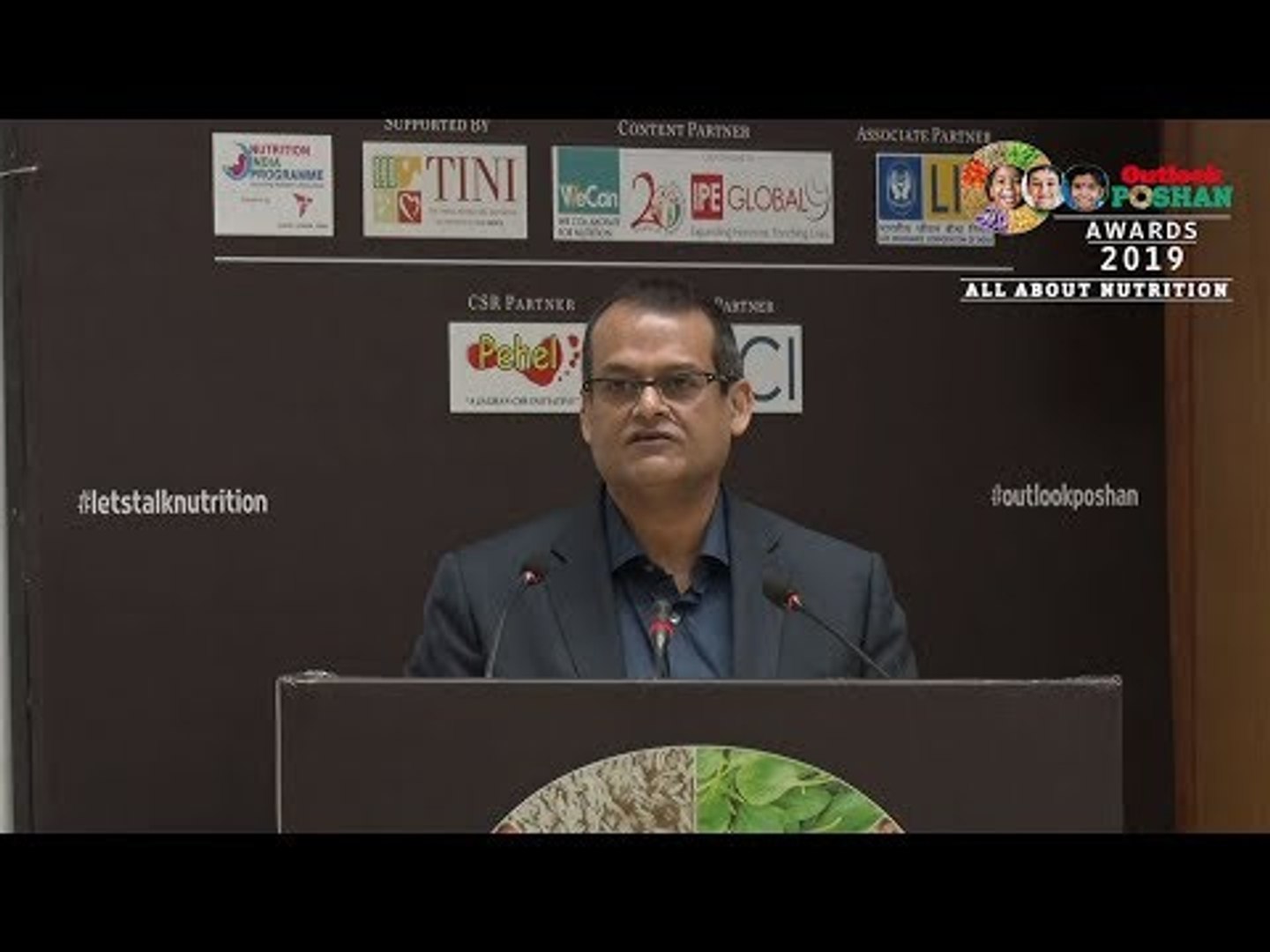 ⁣Indranil Roy, CEO, Outlook Group delivers welcome address at Outlook Poshan Awards 2019