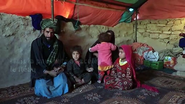 En Afghanistan, des familles vendent leurs filles pour ne pas mourir de faim