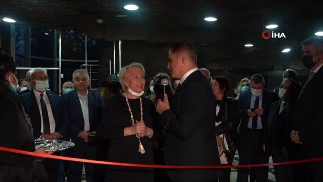 'Ekim Geçidi Sergisi' sanatseverlerle buluştu