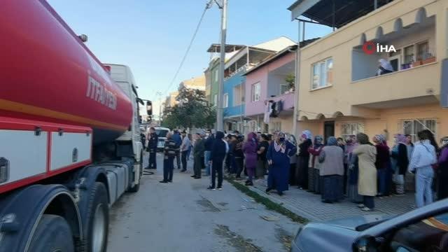 Yanan eşyaları arasında sakladığı ziynet eşyalarını aradı