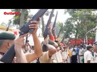Bihar Police Embarrassed After 22 Guns Fail To Fire During State Funeral Of Former CM Jagannath Mish