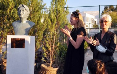 Ferhan Şensoy’un büstü gözyaşları içerisinde açıldı