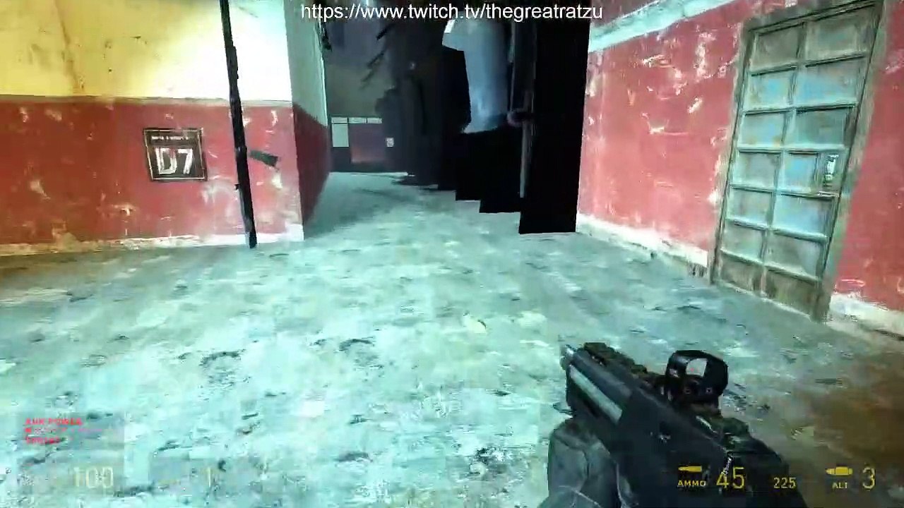 Chatzu Plays Half-Life 2 Part 9 - I Think It Glitched