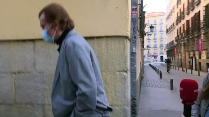¿Embaucador? Así reacciona Bigote Arrocet cuando le preguntan por las declaraciones del chófer de María Teresa Campos