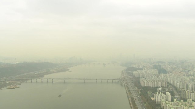 [날씨] 올가을 첫 초미세먼지 '나쁨'...출근길 안개 유의 / YTN