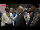 'Be Courageous': PM Modi Boosts Spirits Of ISRO Scientist As Contact With 'Vikram' Lander Lost