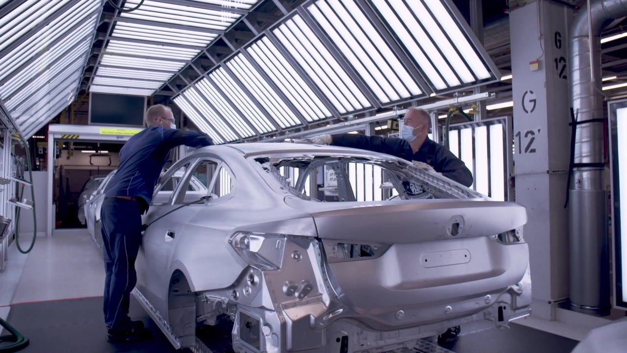 Der BMW i4 - Integration der Elektromobilität in die Serienproduktion