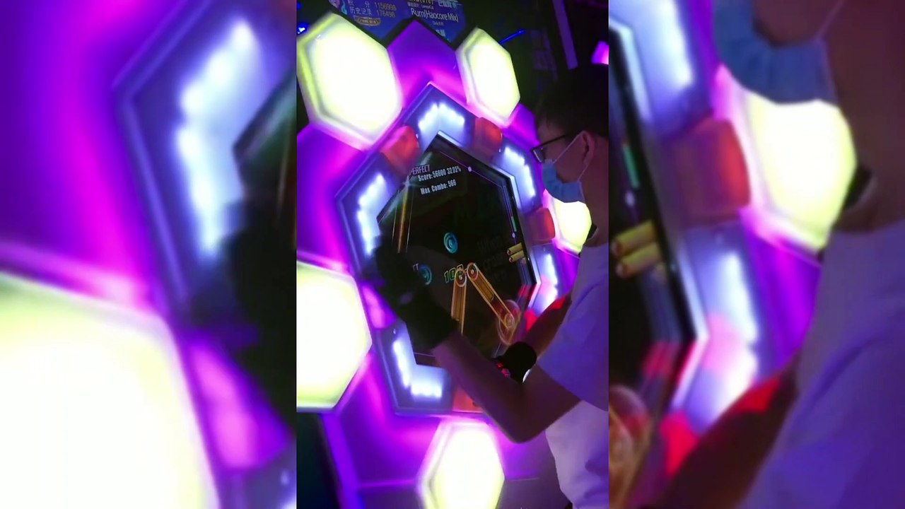 Playground players and machines are fighting.