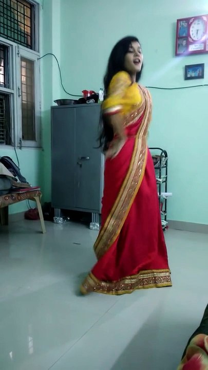 English medium Padhi Hui | Dance Performance