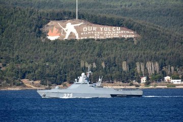 Son dakika gündem: RUS SAVAŞ GEMİSİ, ÇANAKKALE BOĞAZI'NDAN GEÇTİ