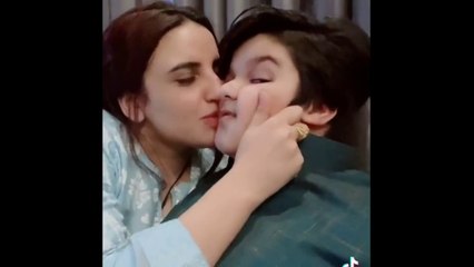 Hareem Shah New Kissing Viral Video | Pakistani Tiktoker kissing Sami Khan