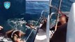 خفر السواحل اليوناني يحاول إنقاذ مهاجرين غرق زورقهم في بحر إيجه