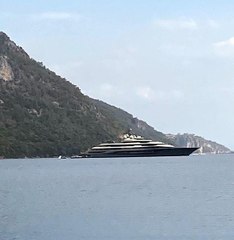 AMAZON'UN KURUCUSU JEFF BEZOS'UN YATI, AKBÜK KOYU'NA DEMİR ATTI