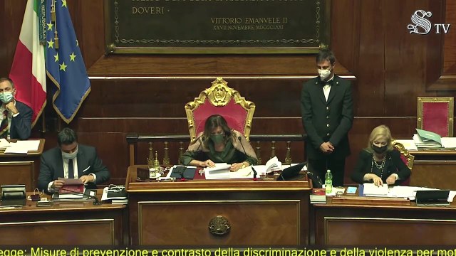 Ddl Zan, scontro dopo autorizzazione a voto segreto. La presidente Casellati ammonisce senatore 5s