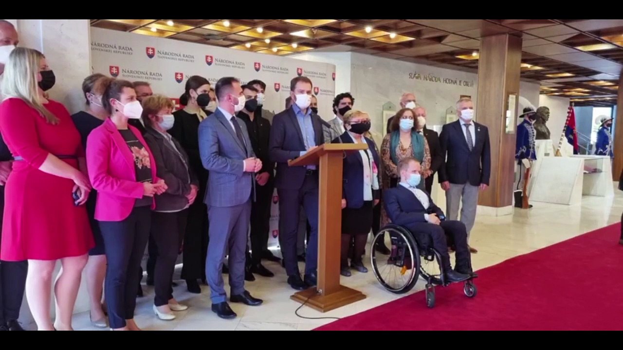 ZÁZNAM: OĽANO pri hlasovaní podporí ministra hospodárstva R. Sulíka