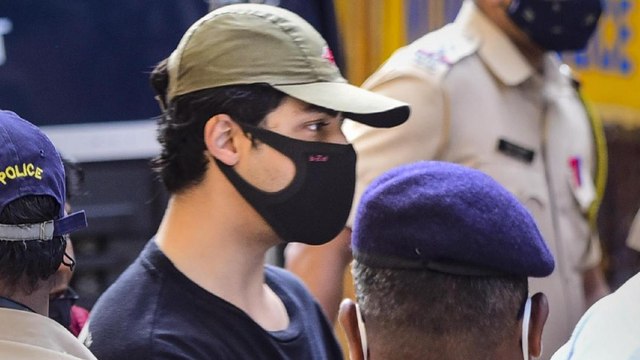 No bail for Aryan, starkid to spend another night in jail