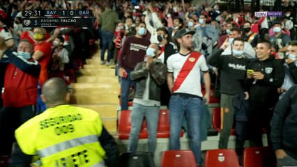 La Liga : Radamel Falcao fait danser Gerard Piqué et punit le Barça !