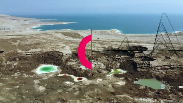 Мёртвое море высыхает, оставляя за собой дыры в земле