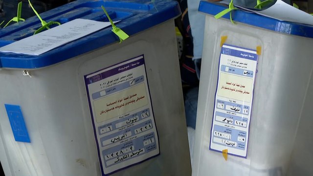 بدء عمليات إعادة الفرز اليدوي لصناديق انتخابية في العراق