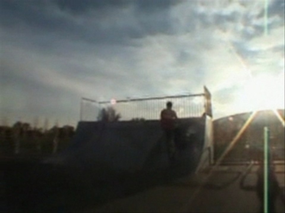 2006 Teaser "Paye Ton Casque"