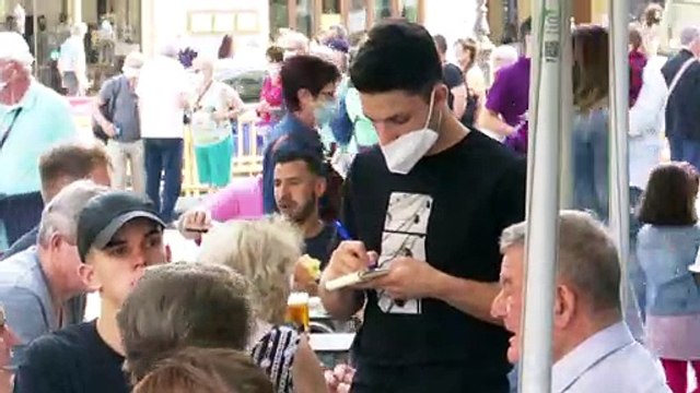 El paro baja en 127.100 personas en el tercer trimestre del año