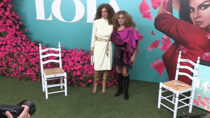 Lola Flores, el torbellino eterno vuelve a la televisión más viva que nunca