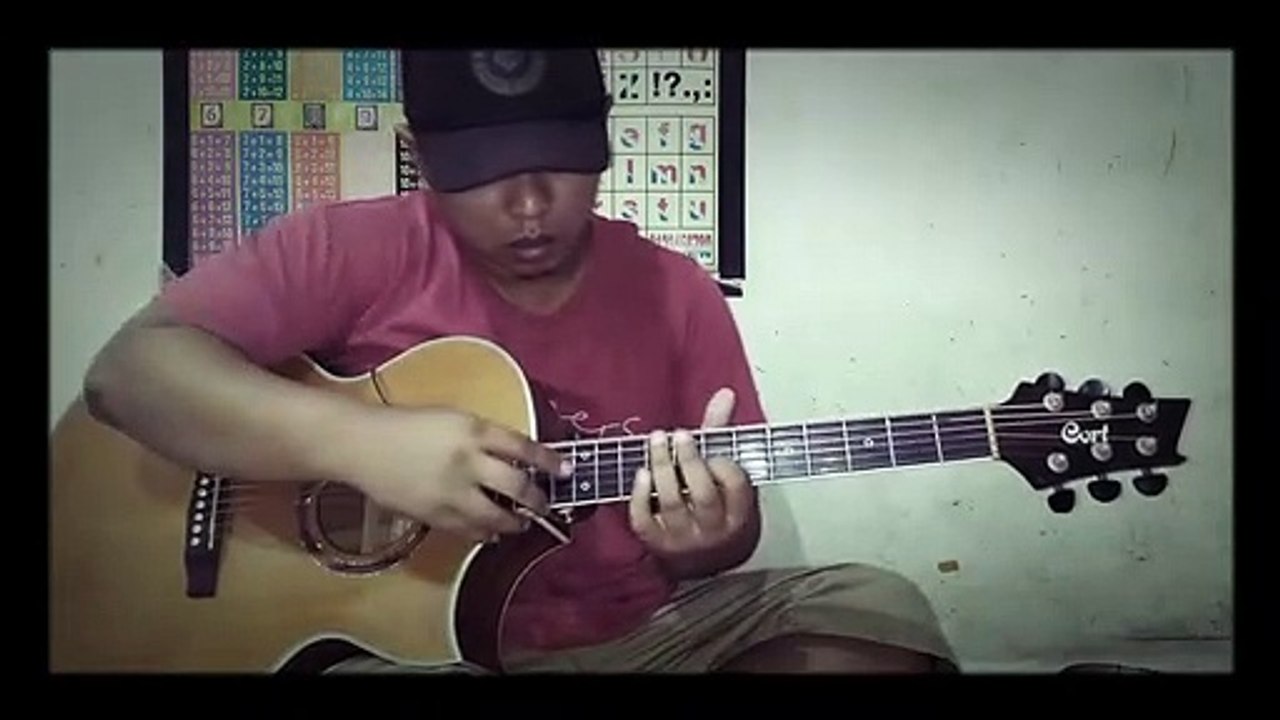 Amazing Acoustic Guitarist - If You're Not The One - Daniel Bedingfield (Fingerstyle Cover)