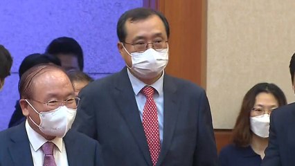 "임성근 탄핵 각하, 정치적 탄핵 입증" vs "소극적 판단 유감" / YTN
