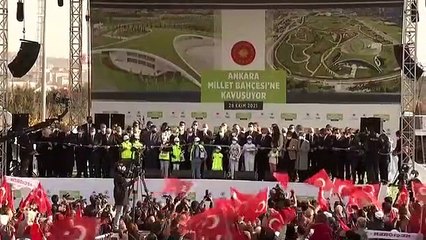 Erdoğan ile küçük çocuk arasında kurdele krizi: Şentop böyle engellemeye çalıştı