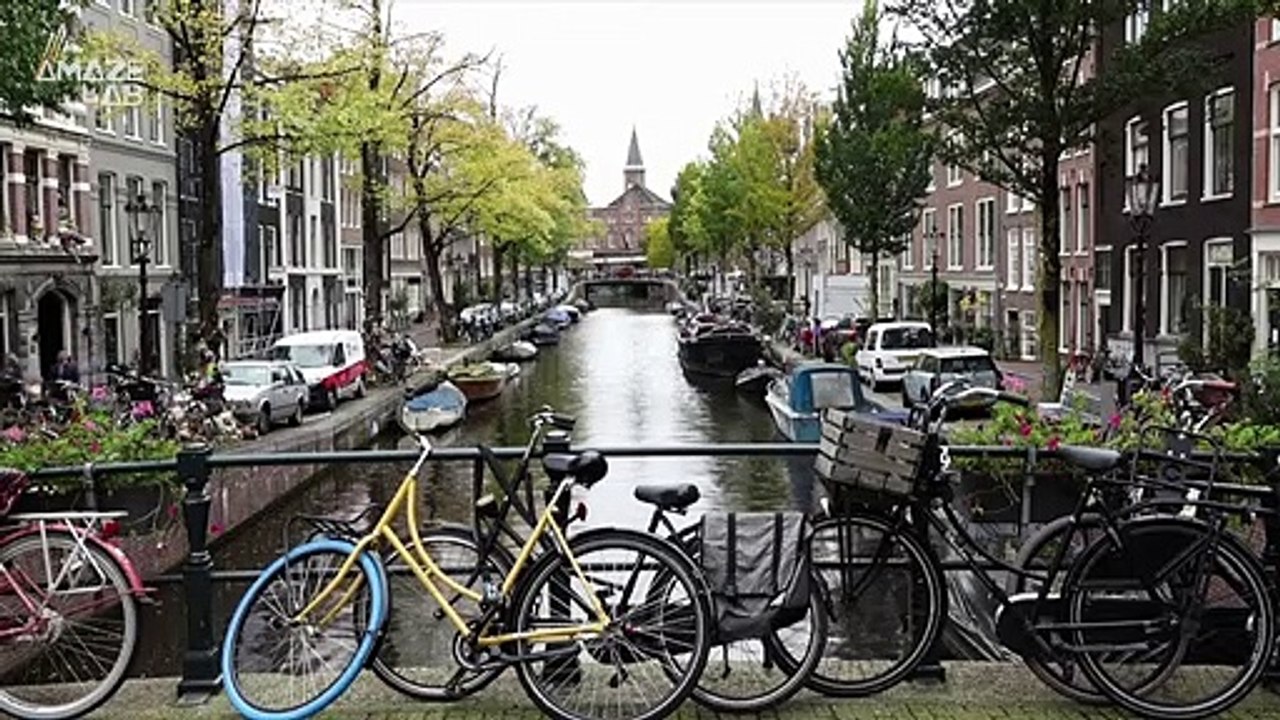 This Self-Driving ‘Roboat’ Solves Two Problems at Once in Amsterdam