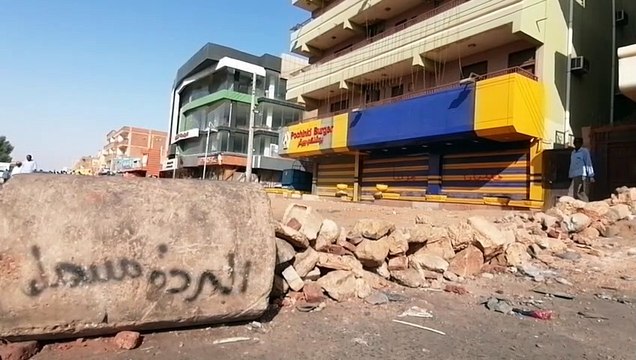 احتجاجات السودانيين ضد الانقلاب تتواصل لليوم الرابع وسبعة قتلى بين المتظاهرين