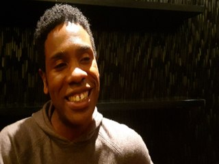 Hobbs interprète Mike dans "Je vais t'aimer" :