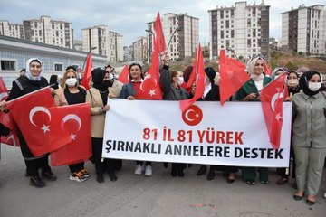 81 ilden gelen kadınlardan terör mağduru ailelere destek yürüyüşü