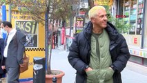 Dünyaca ünlü Fransız yapımı 'Taksi' filminin başrol oyuncusu Samy Naceri, İstanbul'da taksi bulamadı