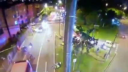 Camión de basura sin frenos arrasa con todo a su paso en Medellín