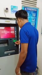 No matter how much money it takes, I need the machine, where is the shopkeeper?