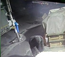 SULTANGAZİ'DE İŞ YERİ HIRSIZLARIN UĞRAK NOKTASI OLDU