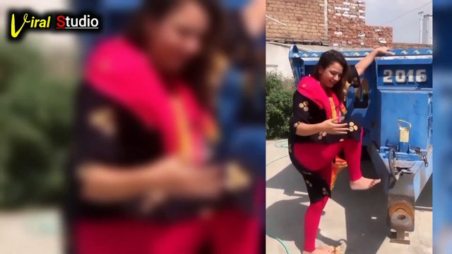 कमर म कद मलव | Molvi Caught in CCTV Camera | Maulvi Larki K Sath Pakra Gaya