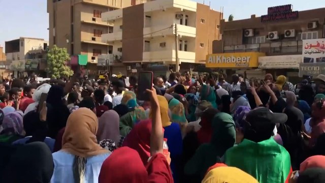 مظاهرات رافضة للانقلاب العسكري في السودان