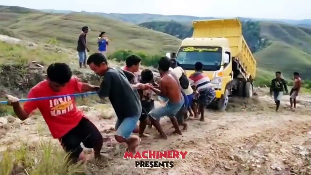 Top 10 Extreme Dangerous Idiots Truck Fails Compilation 2021 ! Crazy Heavy Equipment Drive skills