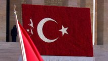 Cumhurbaşkanı Erdoğan, Türkiye Cumhuriyeti'nin 98. kuruluş yıl dönümü dolayısıyla Anıtkabir'i ziyaret etti (2)