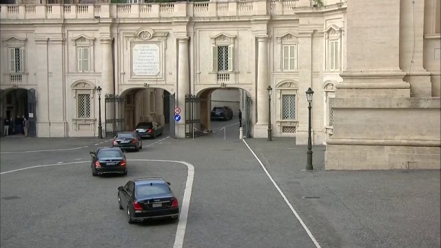 문 대통령, 바티칸 교황청 도착…프란치스코 교황 면담 / YTN