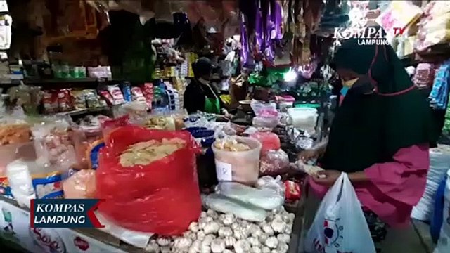 Kenaikan Harga Minyak Goreng Dikeluhkan Pembeli