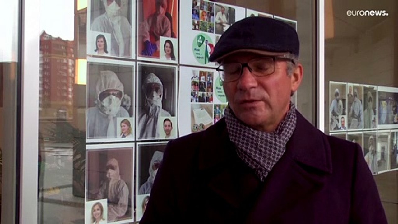 'Trauriger Engel' erinnert an 230.000 Corona-Tote in Russland