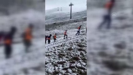 Cumhuriyet Bayramı'nı Palandöken ve Konaklı'nın zirvesinde kutladılar