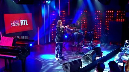 Anne Sila interprète "Je reviens te chercher" dans "Le Grand Studio RTL"